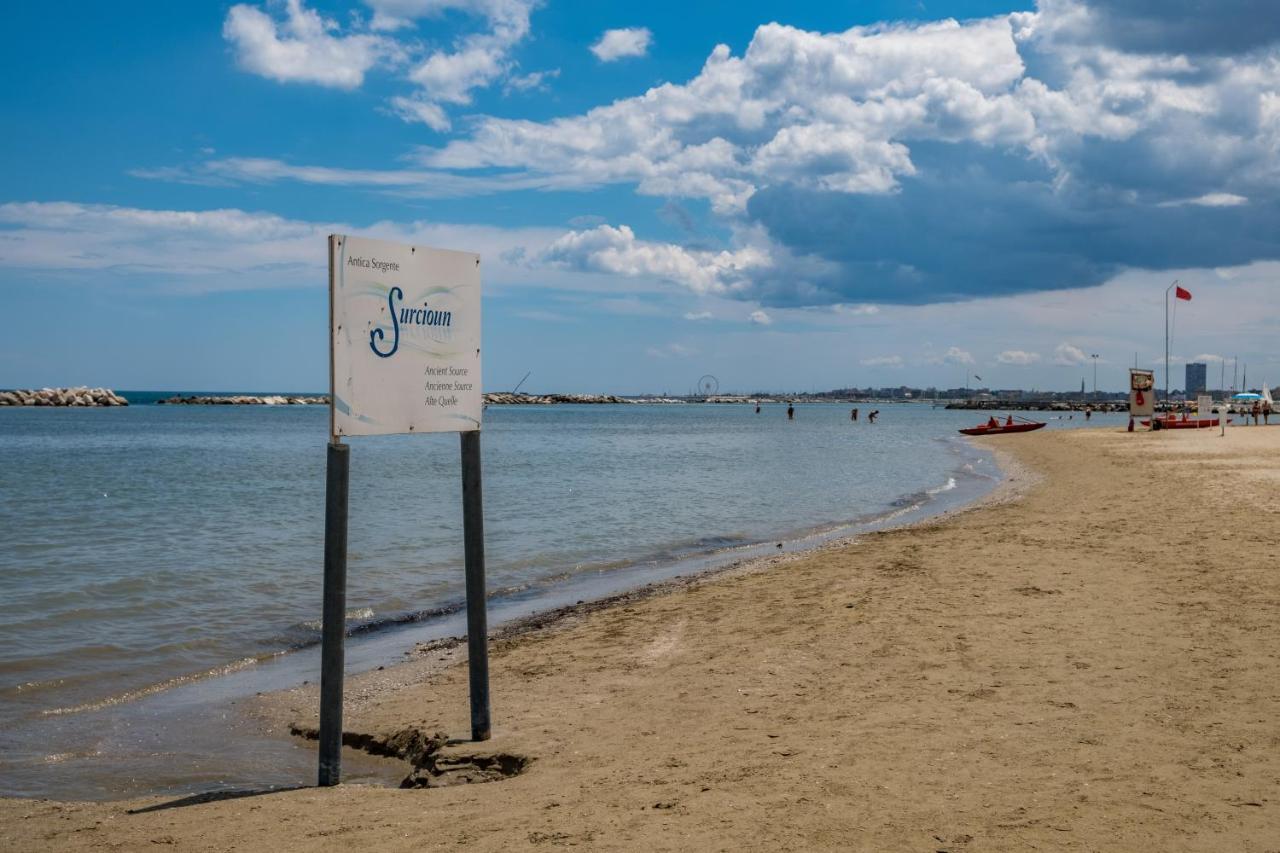 Hotel Villa Dei Fiori - Sul Mare Con Piscina Viserbella di Rimini Exterior foto